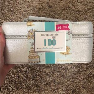 NWT bareMinerals “Here Comes The Bride” Makeup Kit